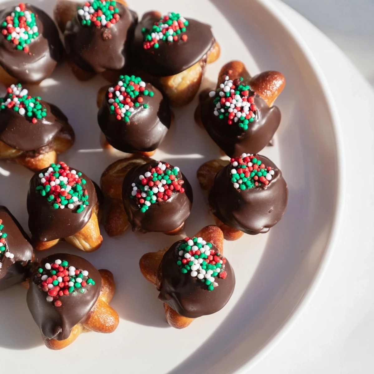 Air Fryer Christmas Pretzel Bites