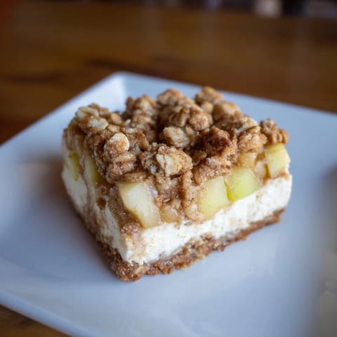 Apple Crisp Cheesecake Bars